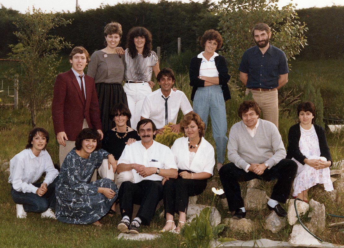 l equipe des photographe specialiste de la photographie scolaire en 1986 societe bernatets photo en gironde